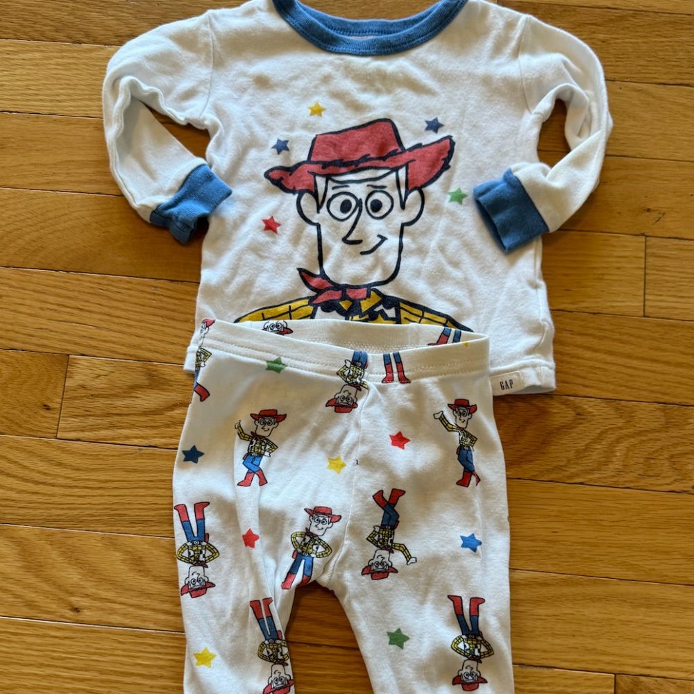 6-12M Toy Story Woody GAP Kids Pajamas